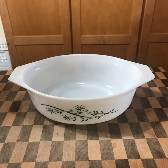 Pyrex Other - 💚 2/$45!! PYREX #043 WHITE W/ GREEN